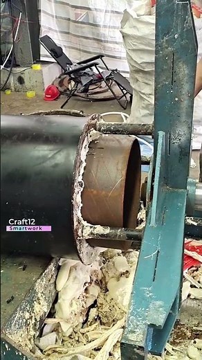 Insulating Industrial Metal Pipes with Expanding Foam