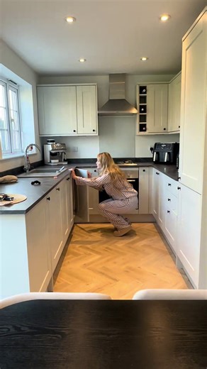 Overcoming Tea Addiction: A Cleaning Motivation