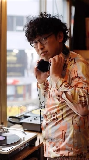 Ruby Room Tokyo on Instagram: "今週の木曜1/22 @ Ruby💥 dj sleeper (りんご音楽祭), michika, Girl Afraid (Korea) solo performance, rad 101 (France), and more! FREE party! Mixed genre live music & DJs until late! Live: Girl Afraid (KR) @bandgirlafraid Rad 101 (FR) @rad_1o1 DJ dj sleeper @dj_sleeper @ringofes fax dorobo @fax_dorobo michika @michika.99 Nils & Hang the DJ @berlinpartytokyo #ringofes #rubyroomtokyo #shibuyabar #japanesedj #tokyolivemusic #techno #indie #citypop"