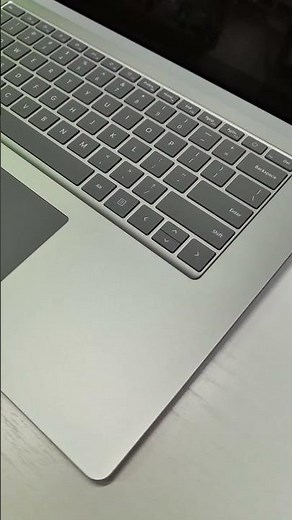 Review Microsoft Surface Laptop 5 / intel core i7 / 8GB RAM / Model 1979 / 15* PixelSense Display 2K