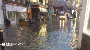 People 'trapped in homes' by floodwater in Cornwall