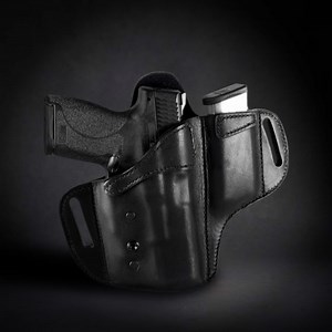 Signature OWB Holster & Extra Mag ― 201