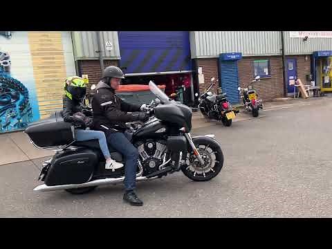 Indian Dark Horse Roadmaster exhaust mufflers VANCE Hines awesome deep sound ‪@CustomCruisersLimited‬