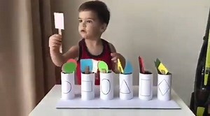Shape Sorting via the lovely Anastasiya K - many more great ideas here! https://www.instagram.com/anastasiya.kolesnik/ | Red Ted Art