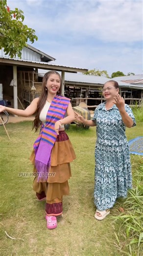 Free time with my mother. - Puy Roti Lady #shorts