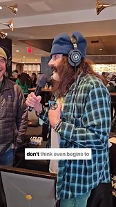A chat with Mike Vito as we broadcast live from Broad Street for the Eagles parade. Sports up! | WMMR's Pierre Robert
