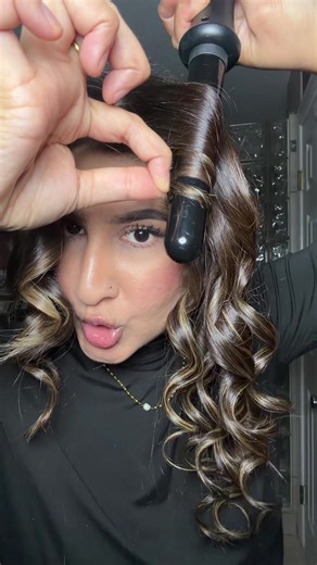 So many people have asked about how I do my hair so here is a in depth tutorial on how I get my curls. Sorry for the long videos just wanted to show step by step