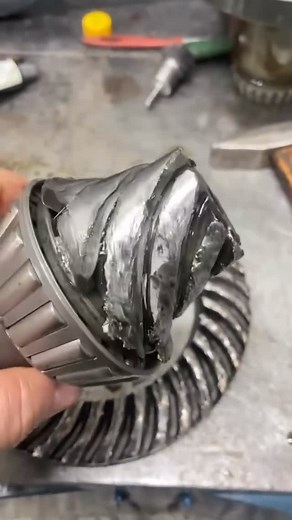 Engineerplace | Engineering & Technology | Severe gear damage caught on camera⚙️ These worn and stripped gear teeth are a prime example of what happens when lubrication fails,... | Instagram