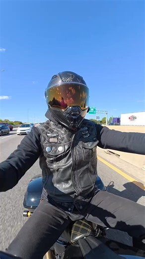 2.3K views · 16 reactions | Love the Shoei Neotech3! Probably won’t be selling it just bc of how good it is! But this Daytona C6 | stravaiger | Facebook