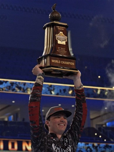 The countdown to the Bassmaster Classic is ON!! Which Skeeter Pro are you pulling for!! @easton_f @brandonpalaniuk Drew Cook Justin Atkins Taku Ito Dillon Falardeau @justinhamnerfish @laker_howell Kyoya Fujita Shane LeHew Pat Schlapper @bryant_smith_fishing @twilliamsfishing #bassfishing #bassmasterclassic26 #skeeterboats
