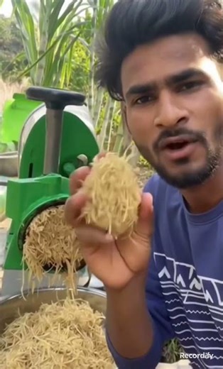 plates made from baggass #viralvideo #explore #trendingshorts #viralvideo #machine #nonflowers