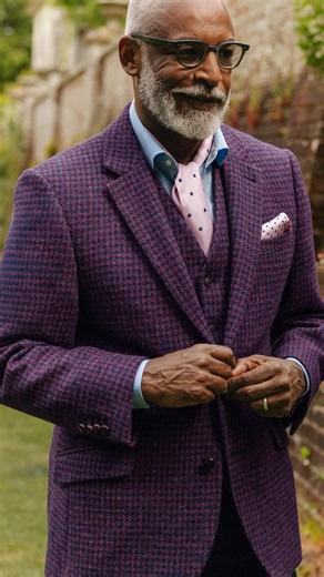 How to tie a Silk Scarf