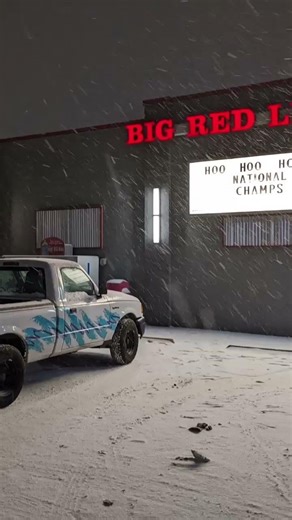 These Photos of Indiana University During The Snowstorm This Week Are BEAUTIFULLY Shot #shorts