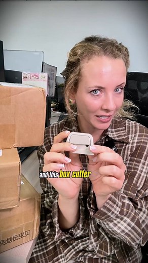 Say goodbye to messy scissors! ✂ This Mini Ceramic Paper Cutter is your new best friend for clean, precise cuts every time! 🙌 Compact, easy to use, and perfect for all your crafting and office needs. Get yours today and experience the difference! 💯 #CraftingEssentials #HomeOfficeHacks #PaperCuttingMadeEasy | Prompttion.a