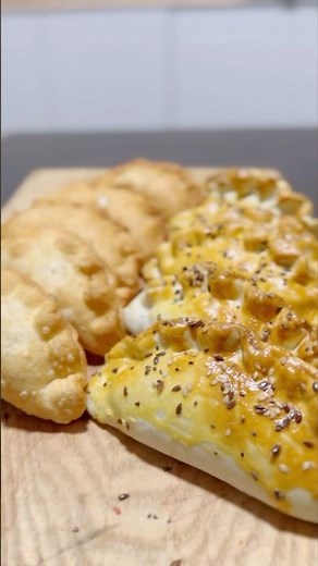 Empanadas de carne cortada a cuchillo 🥟 ¡100% caseras! #shorts #empanada