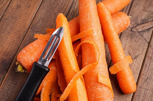 Do You Have to Peel Carrots to Eat Them? Here’s What Experts Say