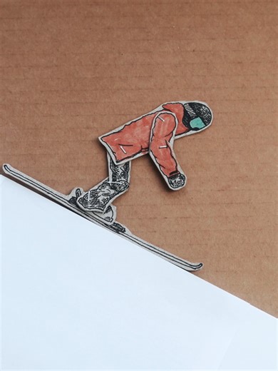 Common Mistake #1: Too Straight Legs ❌ Looks fine… until pressure hits and you get thrown in the backseat. Bend ankles, knees, and hips to absorb force and ski with control. 👉 Want cleaner turns and stronger skiing? Join our Freestyle Camp in LAAX, Switzerland and progress with expert coaching. Sign up now: http://stompitcamps.com #skiing #ski #camp