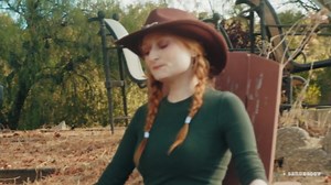 Sandbaggy Spiral Landscape Timber Spikes - Hot Dipped Galvanized Steel Nails - Landscaping Stakes, Artificial Turf Pins (8 inch - 4 Gauge Steel, 25, Count)