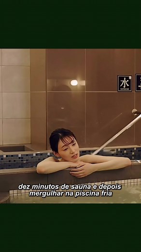 Segredos do Happy Hour Perfeito Descubra Como Beber Sozinha e Aproveitar Cada Gole#fyp #movie #resumodefilmes #love #kdrama