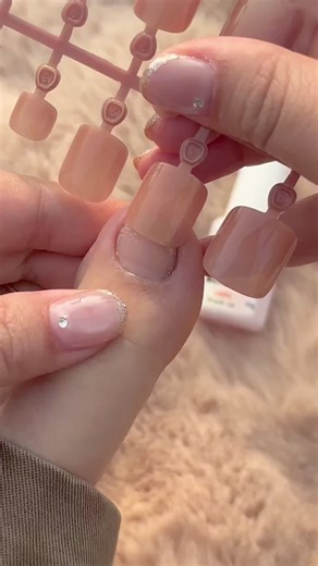 Relaxing ASMR: Applying Press-On Toenails