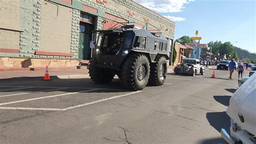 Welcome to the Williams Historic Route 66 Car Show Parade | Route 66 Road Relics