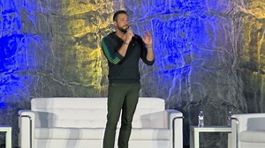 29K views · 421 reactions | Shazam took the hearts of many at Celebrity Fan Fest Preview Con! ⚡️❤️ Watch Zachary Levi take the stage and wow the crowd with his shining positivity and engaging panel discussion here: | Superhero Comic Con | Facebook