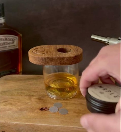 How to use a Cocktail Smoker