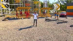 52K views · 1.9K reactions | ¡INTERCEPTOR entrega el décimo punto y FAMOSOS ganan la primera serie de la BATALLA COLOSAL!  #ViernesColosal | Exatlón México | Facebook