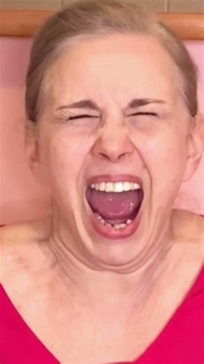 Funny prank #prank #funny #funnyprank #prank #viral #trending #scareprank #scared #haha #usa #fyp