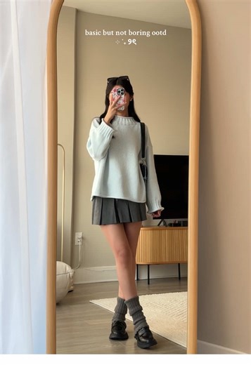 Spring Fashion with Blue and Gray Color Combo