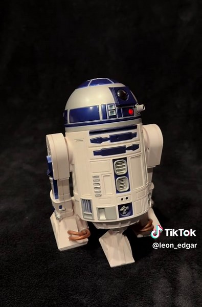 R2D2 Screaming Moments in Star Wars