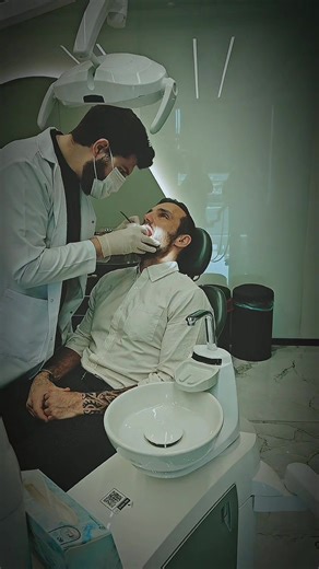 Faites comme @Teddy 🛋️ et moi, profitez d’une remise exclusive de 5 % sur l’ensemble de vos soins dentaires chez @VİTRİN DENTAL CLİNİC avec le code BENHEINE via Whatsapp https://wa.me/905451757503 Une des meilleures cliniques au monde et mon partenaire de confiance à Istanbul. Aligneurs transparent, restaurations, facettes, couronnes, implants… Accédez à des traitements modernes et personnalisés. Investissez dans votre sourire avec une approche professionnelle, esthétique et tournée vers l’exce