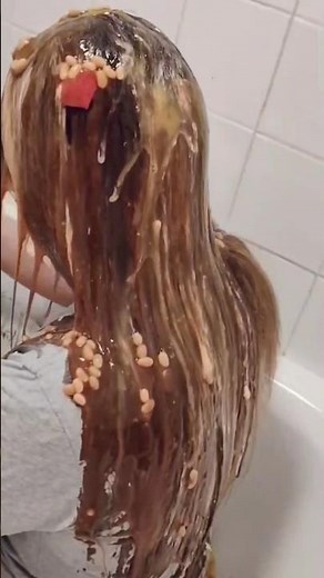 I took this 100 sub savoury splosh on my hair too far 😂🫟 extra wet and messy