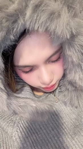 xinhderella (@xinhderela)’s videos with original sound - xinhderella