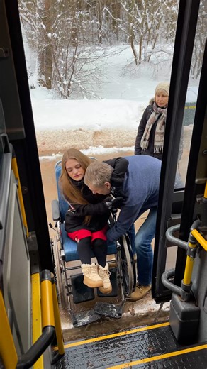145K views · 1.9K reactions | Not all buses are suitable for wheelchairs, but the kindness of the bus driver solves the situation | Crafty Panda How | Facebook