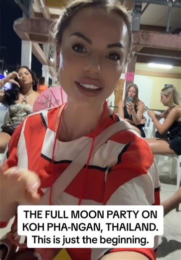 Full Moon Party Koh Phangan: Speedboat & Island Arrival