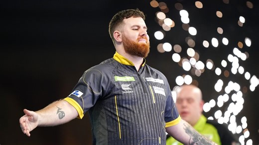 World Darts results: Scott Williams beats Michael van Gerwen to reach semi-finals