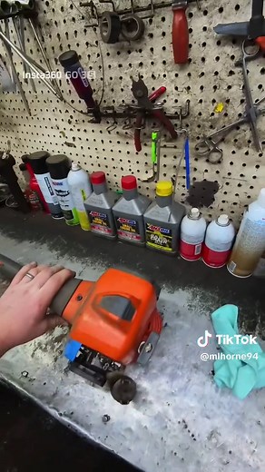 I do not own rights to background music Husqvarna 322l repair #mechanic #husqvarna #trimmer #repair #fypシ゚viral