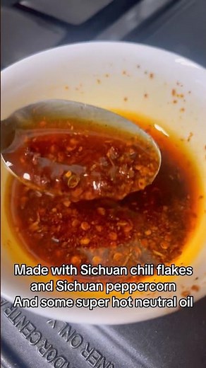 Homemade hot chili oil! So easy to make 🌶️ #asianrecipes