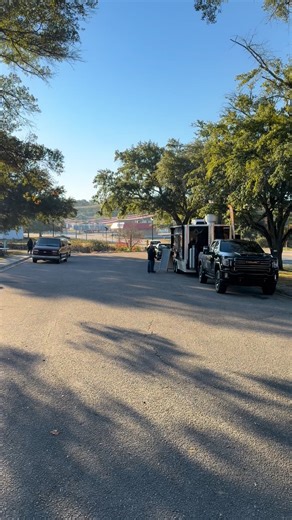 Come on out to the Hamlet City Lake from now until 2pm (11/1)! So many vendors are out here selling some amazing products! #popupmarket #market #vendormarket #farmersmarket | Visit Hamlet, NC