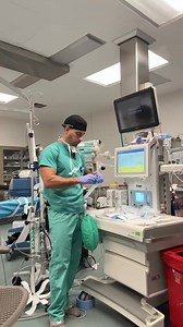 How Do Anesthesiologists Know If a Patient Is in Pain Under Anesthesia? Under general anesthesia, the brain does not consciously perceive pain because anesthetic agents suppress awareness, memory, and sensory processing. However, if pain control is inadequate, the body may still exhibit physiologic responses to noxious stimuli, signaling the need for intervention. Key Signs of Pain Under Anesthesia: ✅ Increased Heart Rate & Blood Pressure – The autonomic nervous system remains active under gener