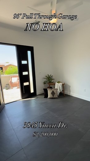 🚨 3845 Yucca Way 🚨 Luxury ✔️ Space ✔️ Views ✔️ No HOA ✔️ Havasu mini compound is built to impress: 💎 96’ Air-Conditioned Pull-Through Garage (dual street access!) 🏠 Detached Casita w/ kitchen, laundry, lake view & private bath 💦 Champagne-Edge Spa Sparkling Pool 🌅 Rooftop View Deck for stunning sunsets 🛏️ 3 Bed / 2 Bath Main Home w/ 10’ ceilings & high-end finishes 🚿 Walk-in Cave Shower, dual sinks, pool bath, full garage bath more! 🌵 Fully landscaped | Energy-efficient | Walled for pri