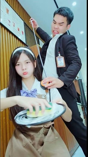 No Money, No Work! 😂💸 #linhchihihi #messyclassroom #schoolcrush #schooldrama