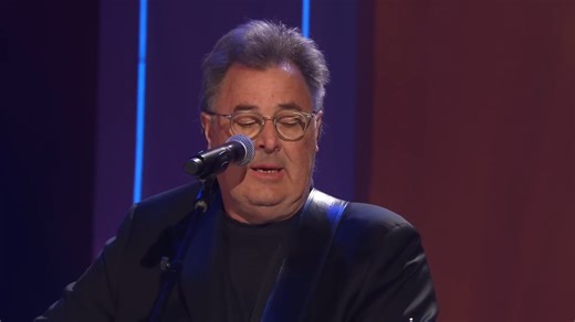 147K views · 8.1K reactions | “When I Call Your Name” – Vince Gill... Tap to hear full song: https://hido.greatestoldiessongs.org/when-i-call-your-name-vince-gill/?utm_source=facebook&utm_medium=hreel&utm_campaign=legendscountrysongs | Legends Country Songs | Facebook
