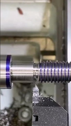 @Abom79 threading with his Precision Matthews TL-1660