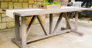 How To Build A $60 DIY Outdoor Dining Table