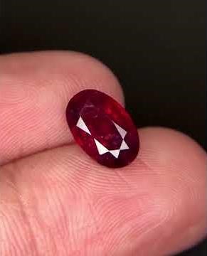 Beautiful 2.88 Carat Pigeon Blood 🩸 Natural Mozambique Ruby ‪@Gemstoneinsiderworld‬