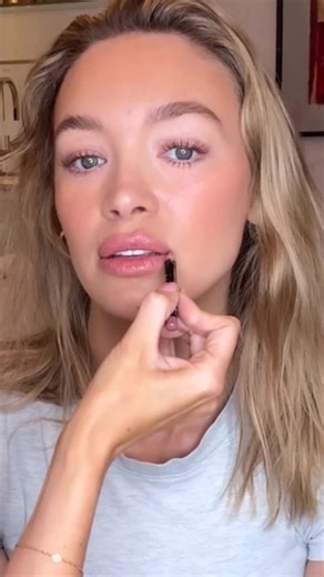 ℛ♡✗ℽ ツ on Instagram: "Thank you SO much @bobbibrownuk & @amyconway_mua for my colour match and make up tutorial 🥹🫶 I’m in love with Bobbi Brown make up! 💋"