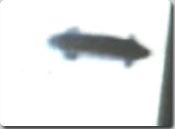 はっきりとUFOの形状が映し出されているものでは最古のものと言われている映像、1966年、イギリス | カラパイア