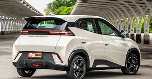 BYD Dolphin Mini 2025 tem nova versão com 5 lugares e mais equipada